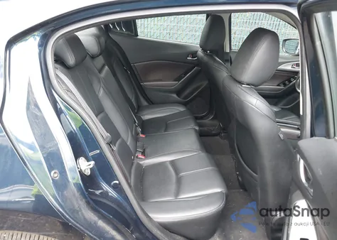 2017 Mazda Mazda3 Touring z USA, uszkodzony, nr VIN JM1BN1V73H1118121